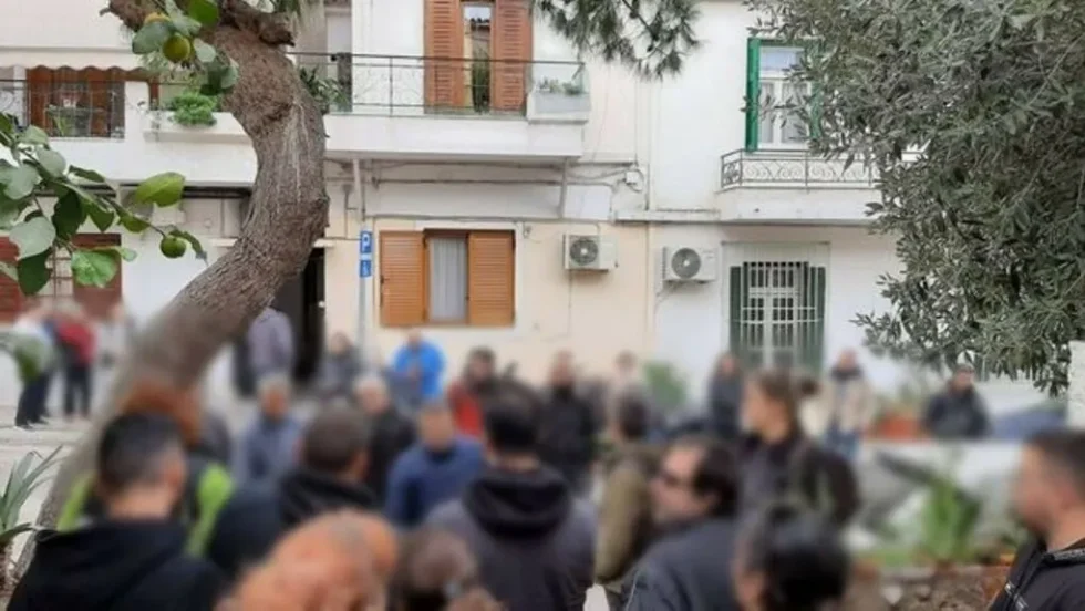 Πλειστηριασμός - Πετράλωνα